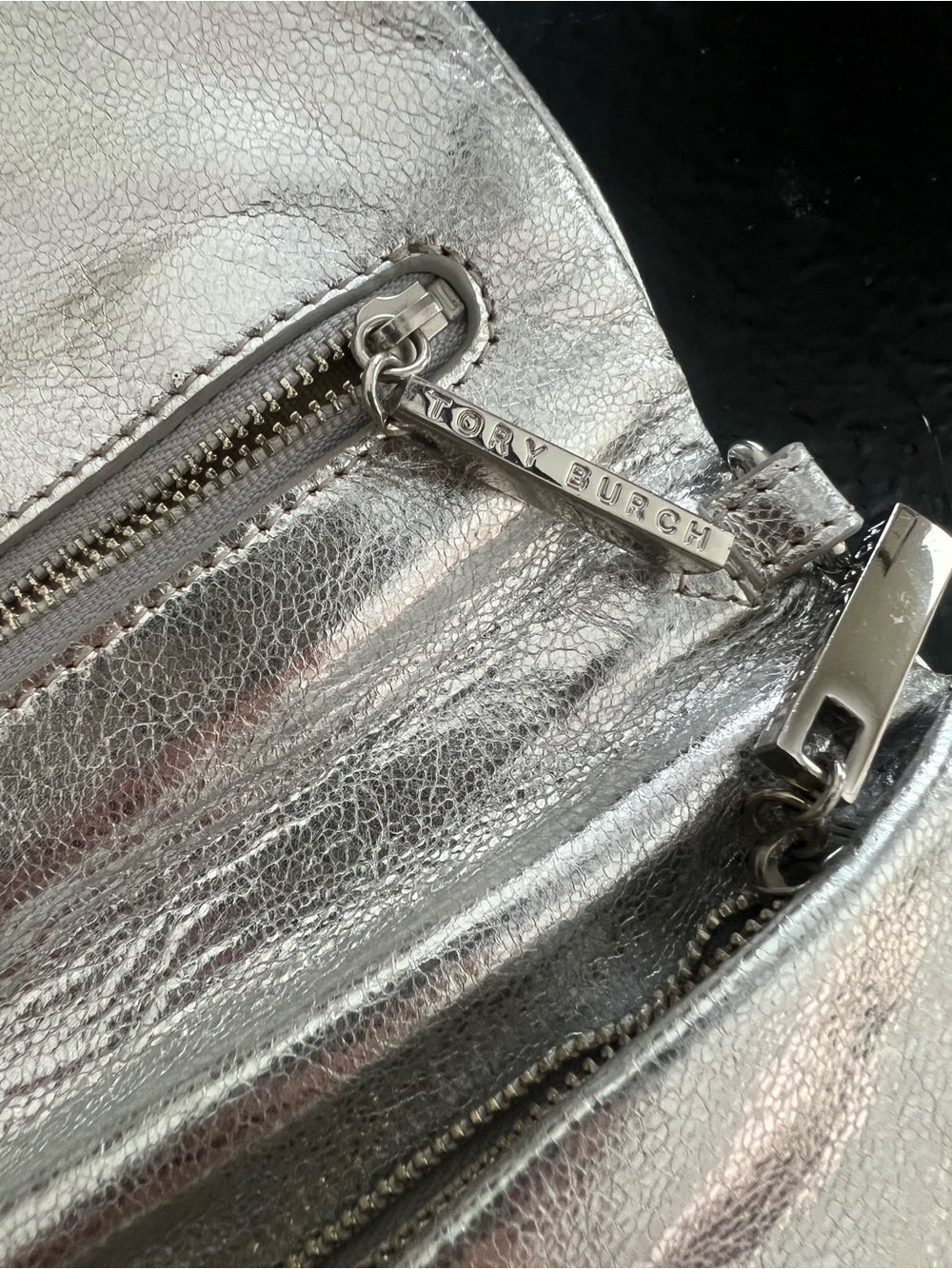 Tory Burch Reva Metallic Silver Leather Logo Clutch Shoulder Bag - Picture 8 of 15